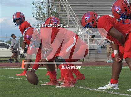 Thumbnail 1 in Royal vs Almeta Crawford photogallery.