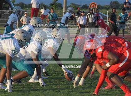 Thumbnail 1 in Royal vs Almeta Crawford photogallery.