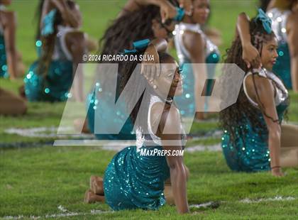 Thumbnail 1 in Royal vs Almeta Crawford photogallery.