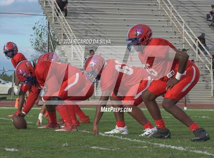 Thumbnail 1 in Royal vs Almeta Crawford photogallery.