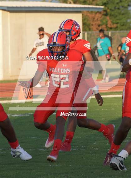 Thumbnail 3 in Royal vs Almeta Crawford photogallery.