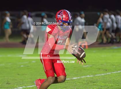 Thumbnail 1 in Royal vs Almeta Crawford photogallery.