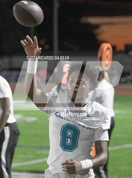 Thumbnail 3 in Royal vs Almeta Crawford photogallery.