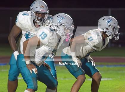 Thumbnail 2 in Royal vs Almeta Crawford photogallery.