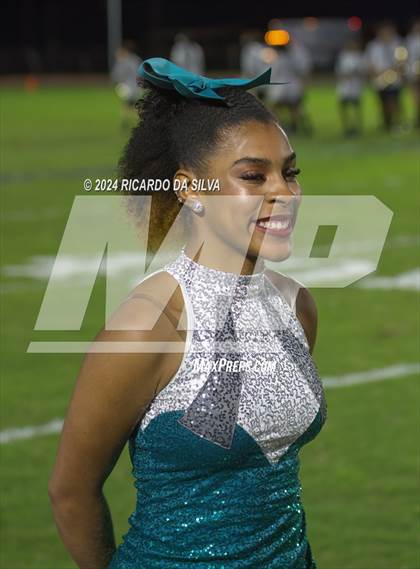Thumbnail 1 in Royal vs Almeta Crawford photogallery.