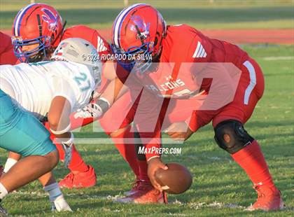 Thumbnail 2 in Royal vs Almeta Crawford photogallery.