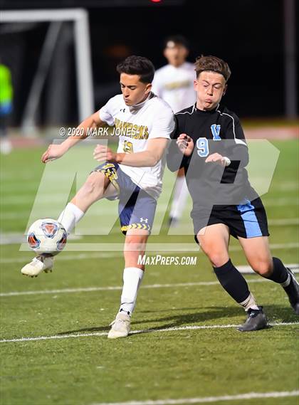 Thumbnail 3 in Yuma Catholic vs. Veritas Prep (AIA 3A Final) photogallery.