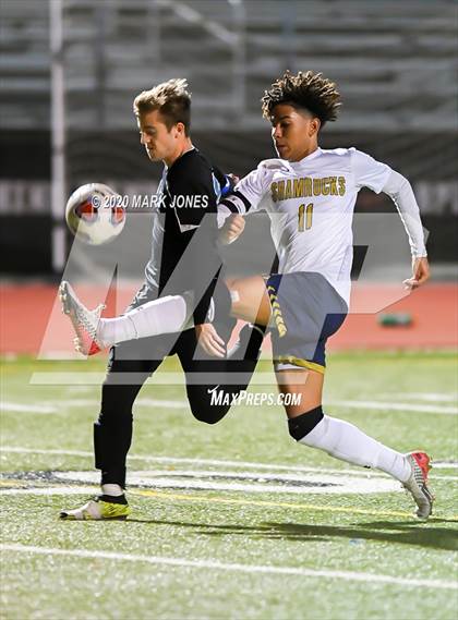 Thumbnail 3 in Yuma Catholic vs. Veritas Prep (AIA 3A Final) photogallery.