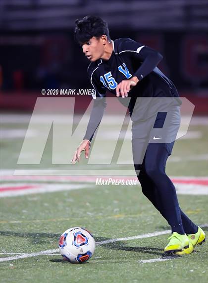 Thumbnail 2 in Yuma Catholic vs. Veritas Prep (AIA 3A Final) photogallery.