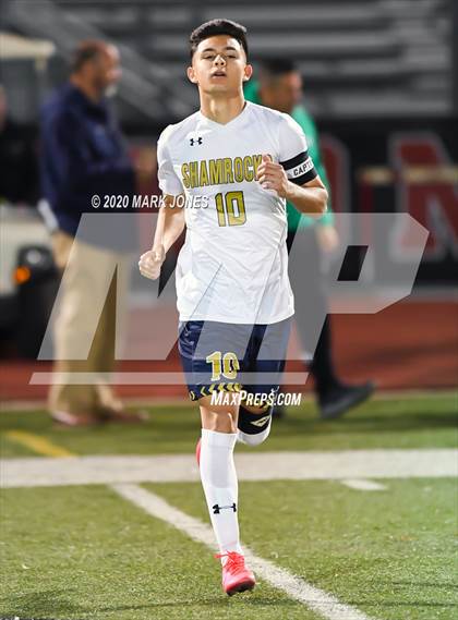 Thumbnail 3 in Yuma Catholic vs. Veritas Prep (AIA 3A Final) photogallery.