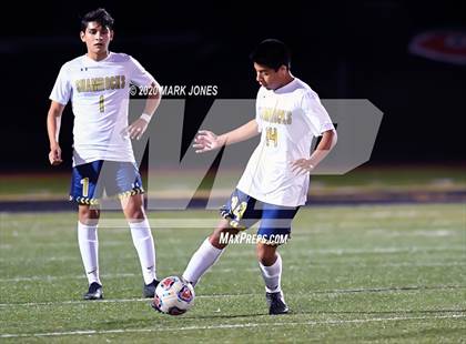 Thumbnail 3 in Yuma Catholic vs. Veritas Prep (AIA 3A Final) photogallery.