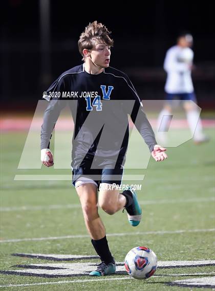 Thumbnail 2 in Yuma Catholic vs. Veritas Prep (AIA 3A Final) photogallery.