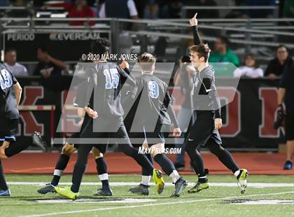 Thumbnail 2 in Yuma Catholic vs. Veritas Prep (AIA 3A Final) photogallery.