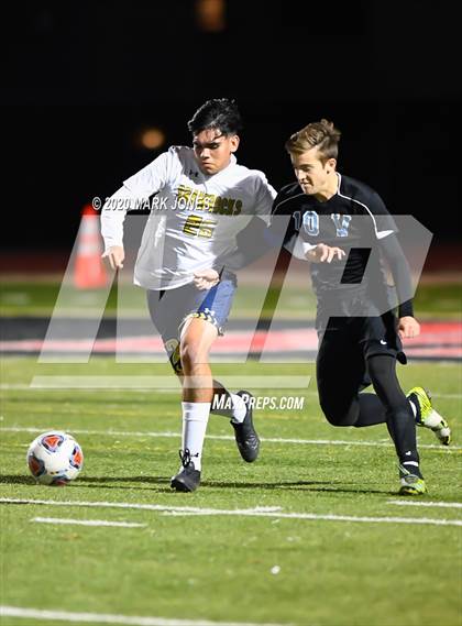 Thumbnail 2 in Yuma Catholic vs. Veritas Prep (AIA 3A Final) photogallery.