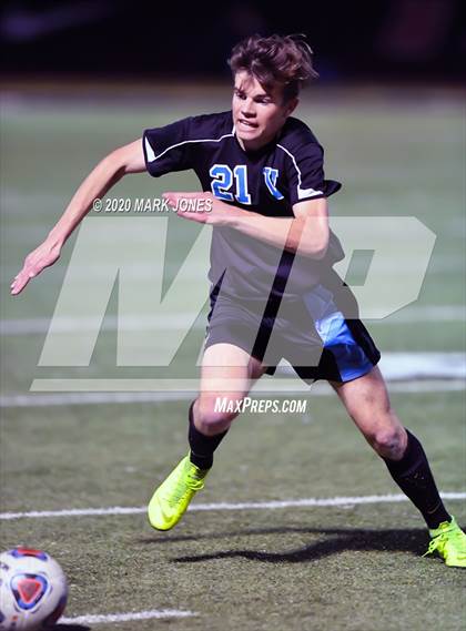Thumbnail 3 in Yuma Catholic vs. Veritas Prep (AIA 3A Final) photogallery.