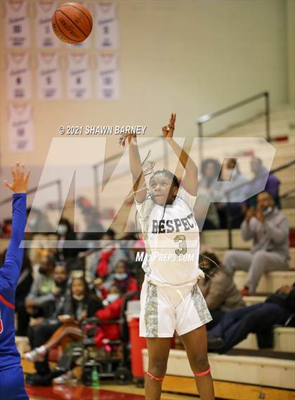 Thumbnail 1 in Roncalli @ Pike photogallery.