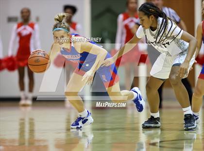Thumbnail 1 in Roncalli @ Pike photogallery.