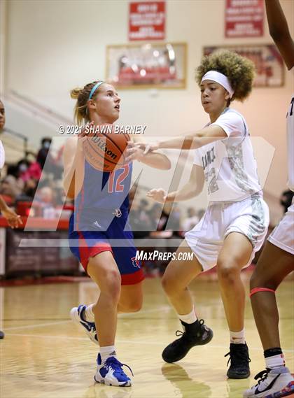 Thumbnail 2 in Roncalli @ Pike photogallery.