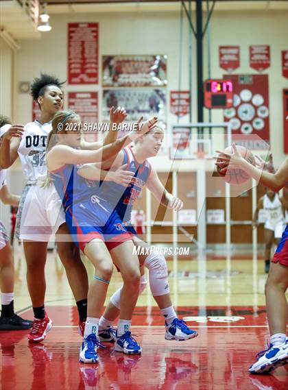 Thumbnail 2 in Roncalli @ Pike photogallery.