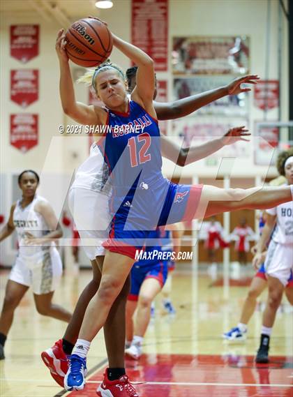 Thumbnail 3 in Roncalli @ Pike photogallery.