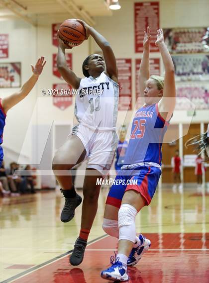 Thumbnail 1 in Roncalli @ Pike photogallery.