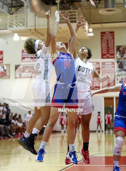 Thumbnail 1 in Roncalli @ Pike photogallery.