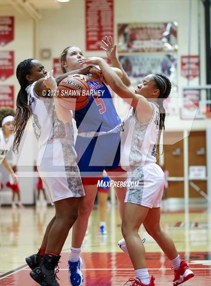 Thumbnail 1 in Roncalli @ Pike photogallery.