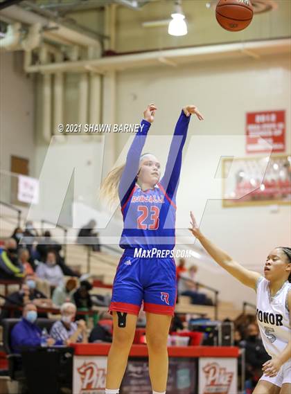 Thumbnail 3 in Roncalli @ Pike photogallery.