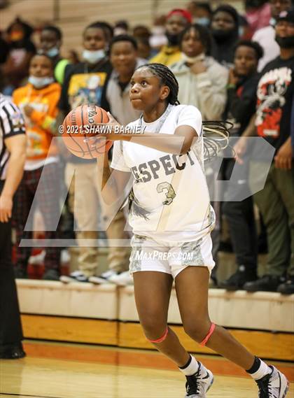 Thumbnail 1 in Roncalli @ Pike photogallery.