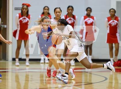 Thumbnail 2 in Roncalli @ Pike photogallery.