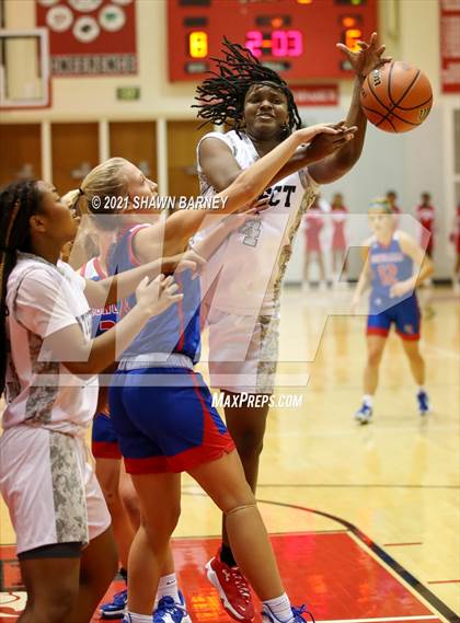 Thumbnail 3 in Roncalli @ Pike photogallery.