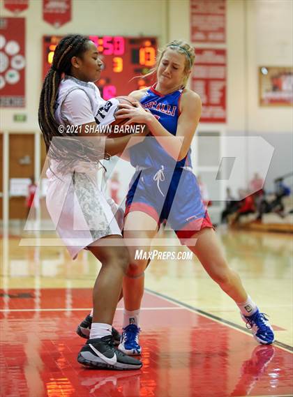 Thumbnail 1 in Roncalli @ Pike photogallery.