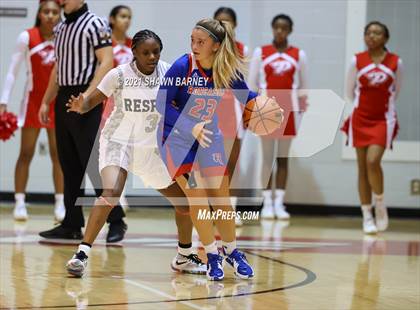 Thumbnail 1 in Roncalli @ Pike photogallery.