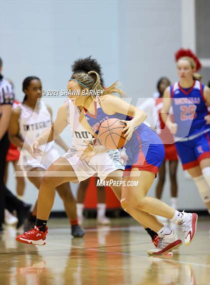 Thumbnail 1 in Roncalli @ Pike photogallery.