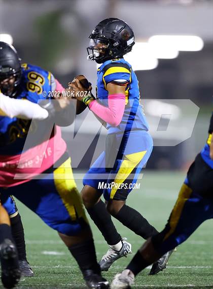 Thumbnail 1 in Verbum Dei vs. Bosco Tech photogallery.