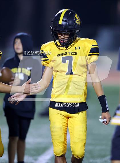 Thumbnail 2 in Verbum Dei vs. Bosco Tech photogallery.