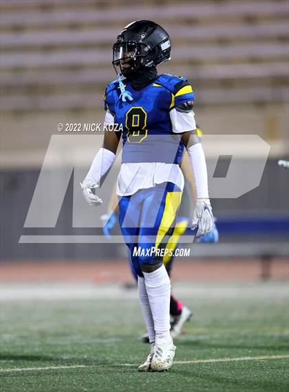 Thumbnail 1 in Verbum Dei vs. Bosco Tech photogallery.