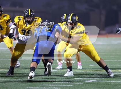 Thumbnail 1 in Verbum Dei vs. Bosco Tech photogallery.