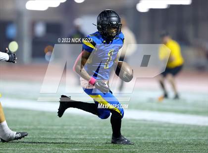 Thumbnail 2 in Verbum Dei vs. Bosco Tech photogallery.