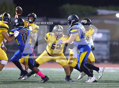 Thumbnail 1 in Verbum Dei vs. Bosco Tech photogallery.