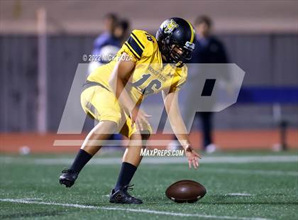 Thumbnail 2 in Verbum Dei vs. Bosco Tech photogallery.