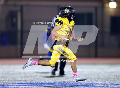 Thumbnail 2 in Verbum Dei vs. Bosco Tech photogallery.