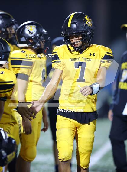 Thumbnail 2 in Verbum Dei vs. Bosco Tech photogallery.