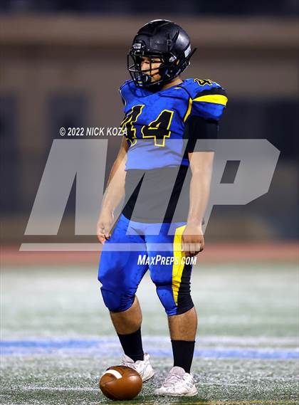 Thumbnail 1 in Verbum Dei vs. Bosco Tech photogallery.