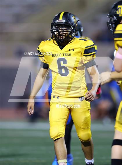 Thumbnail 2 in Verbum Dei vs. Bosco Tech photogallery.