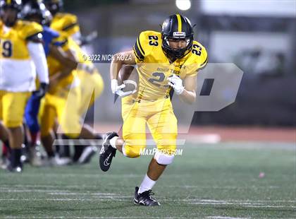 Thumbnail 1 in Verbum Dei vs. Bosco Tech photogallery.