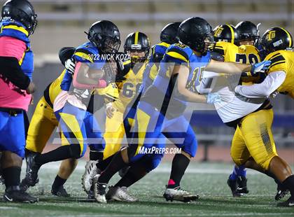 Thumbnail 1 in Verbum Dei vs. Bosco Tech photogallery.
