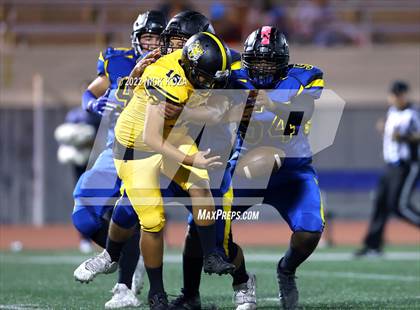Thumbnail 1 in Verbum Dei vs. Bosco Tech photogallery.
