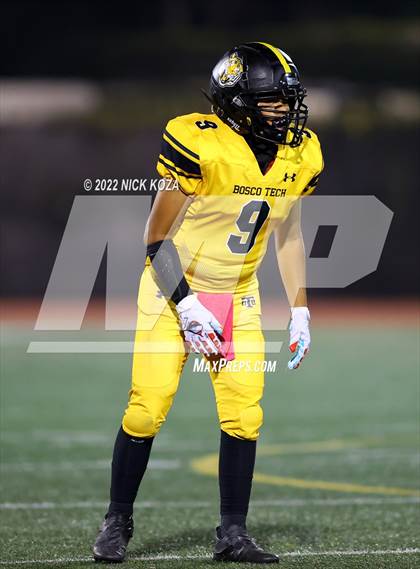 Thumbnail 2 in Verbum Dei vs. Bosco Tech photogallery.