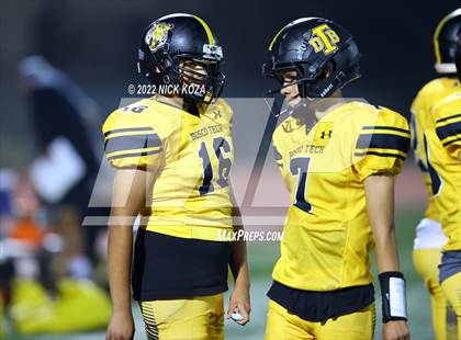 Thumbnail 1 in Verbum Dei vs. Bosco Tech photogallery.